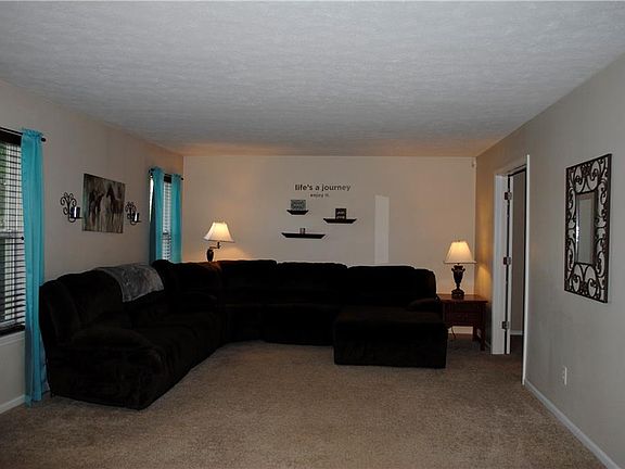 4th image of 5111 Bayview Ln