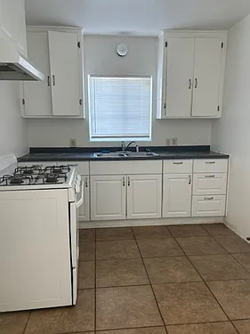 Charming 1 Bed/1 Bath Unit In Shafter, Ca - Available 01/10/2025 - $850/Mo At Shafter, Ca — Photo 3