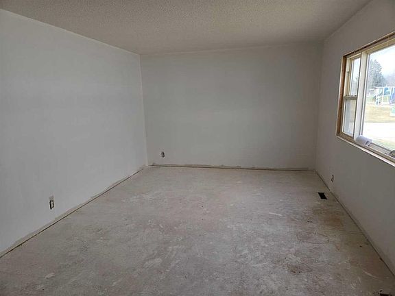 3rd image of 6220 17th Ave SE #203