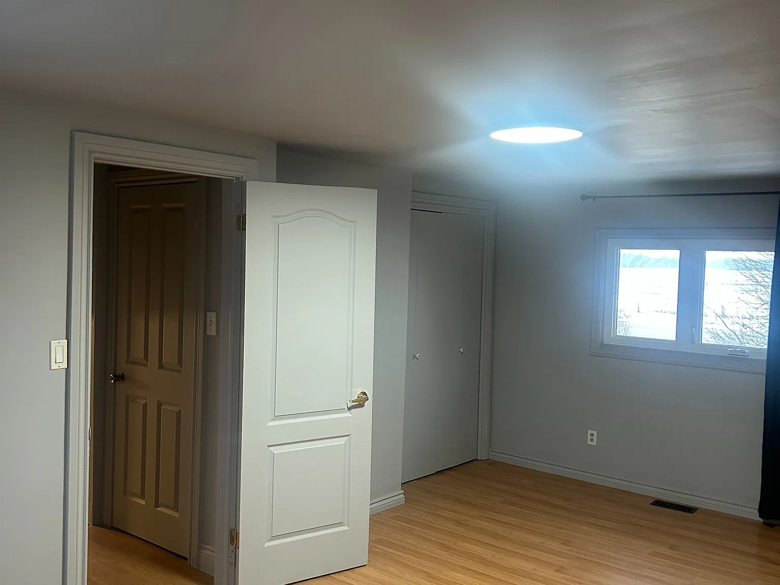 3 bed, $2,980 — Photo 2