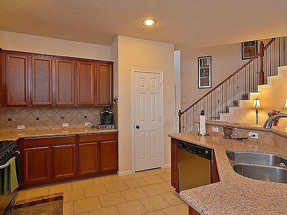 5th image of 505 Redbridge Ln
