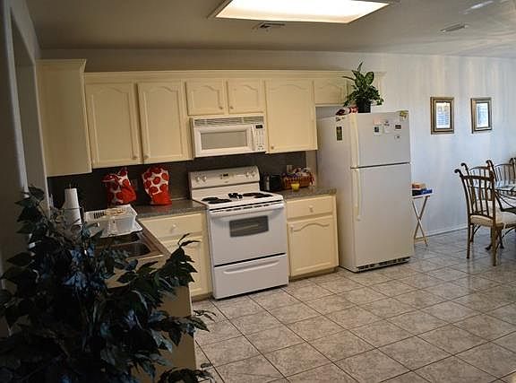5th image of 2718 Ashley Dr