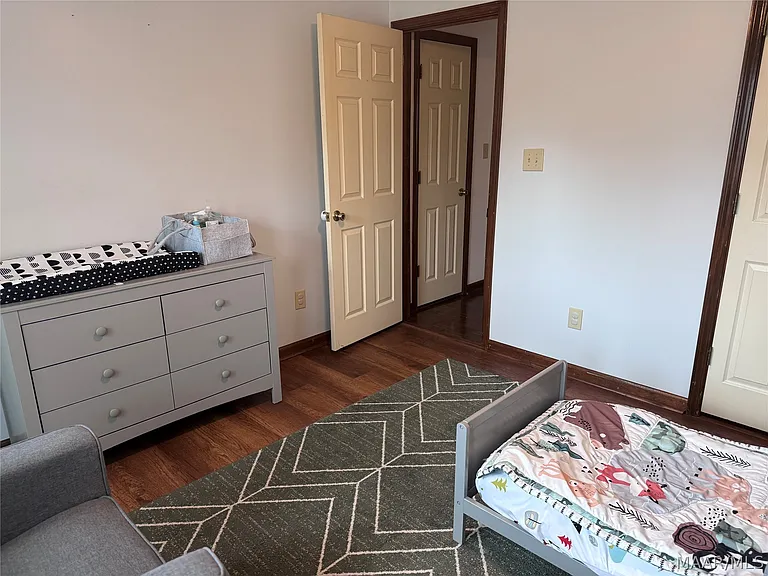 5740 Jane Rd — Photo 7