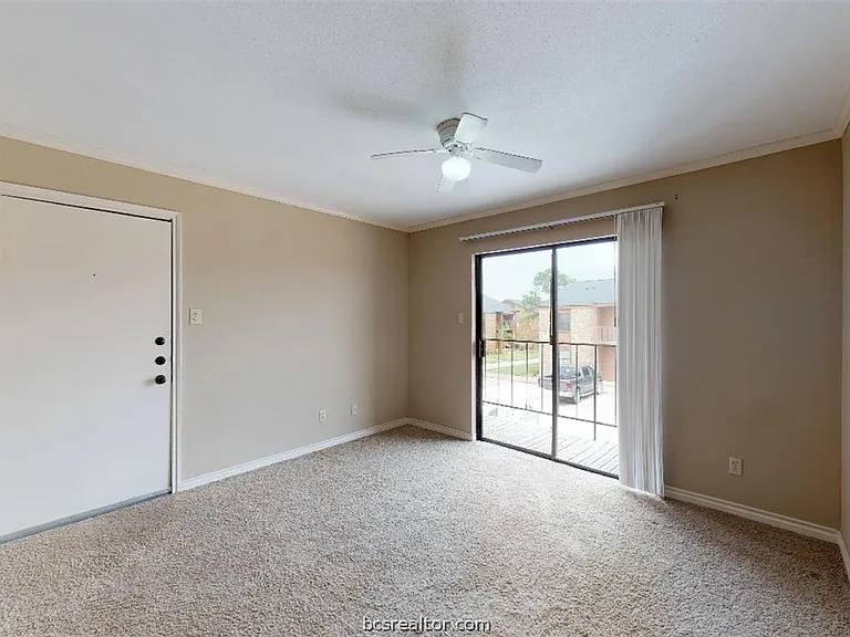 904 University Oaks Blvd #22 — Photo 12