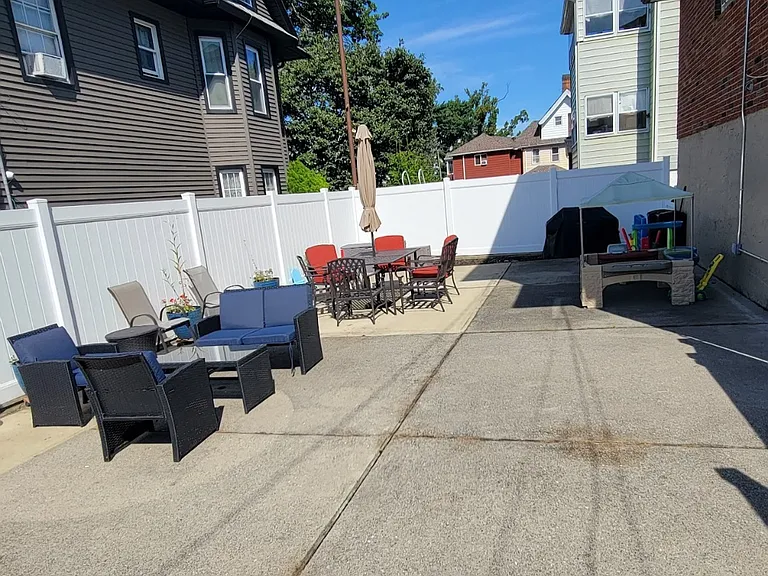 228 Manor Rd #1 — Photo 11