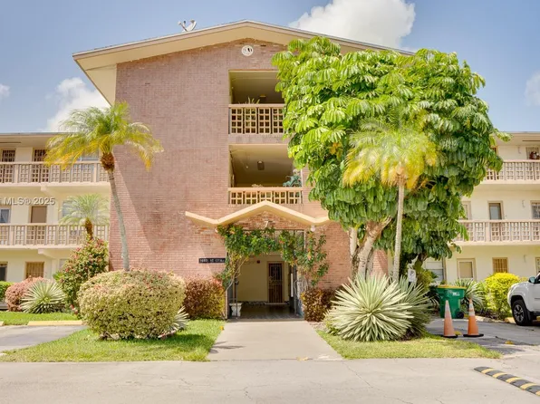 16801 NE 13th Ave APT 202, Miami, FL 33162