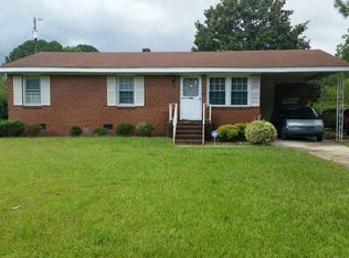 1205 E Lizzie St, Selma, NC 27576