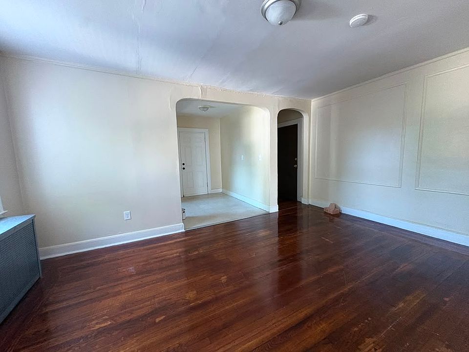 1st image of 34 Hotchkiss St #Bb4