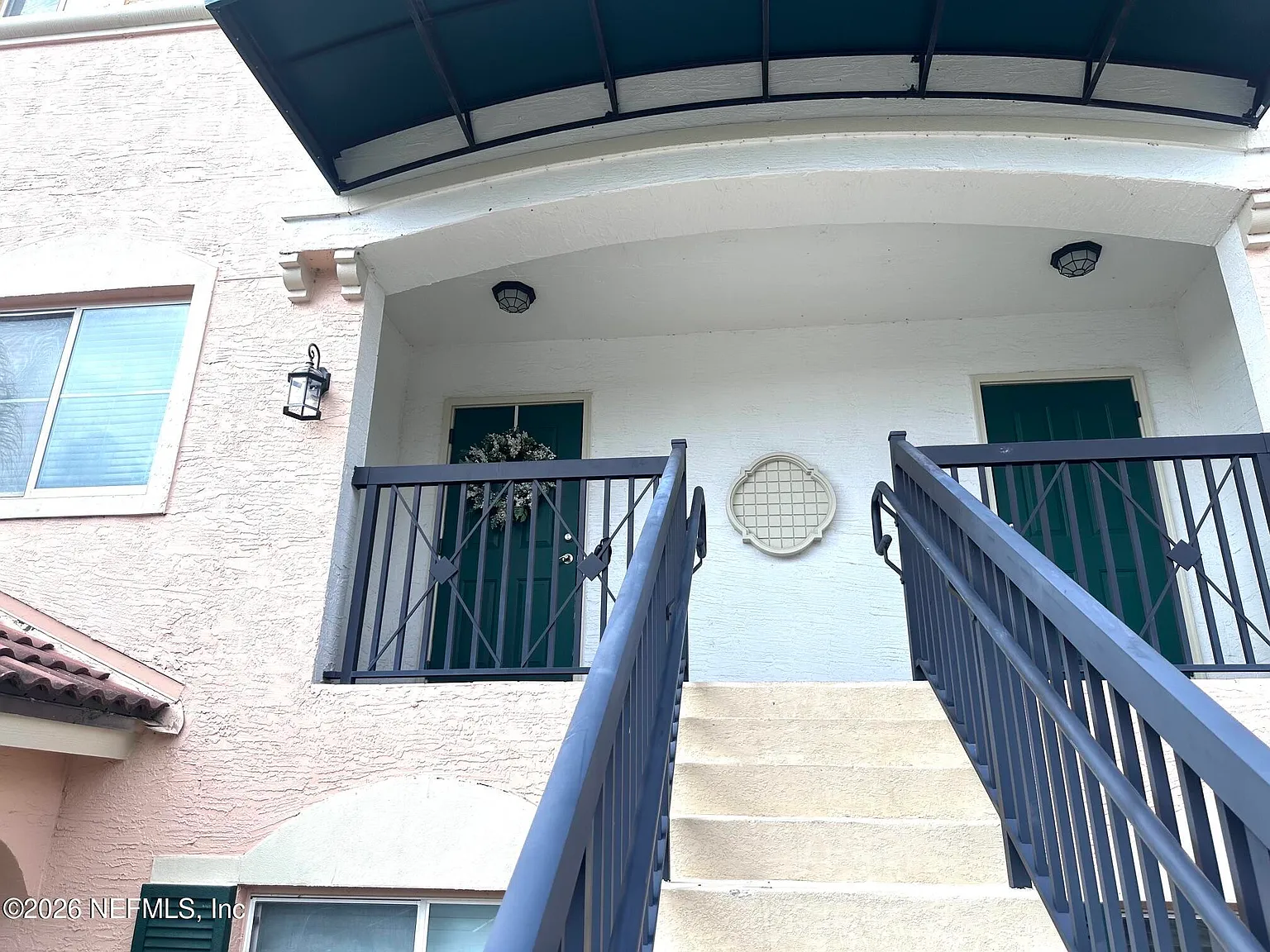 2 bed, 2.5 bath, 1159 sqft, $1,595 — Photo 2