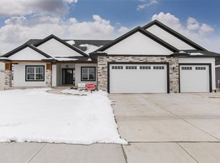 6512 Michael Dr NE, Cedar Rapids, IA 52411