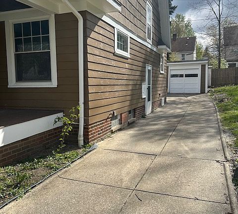 3rd image of 1171 Quilliams Rd