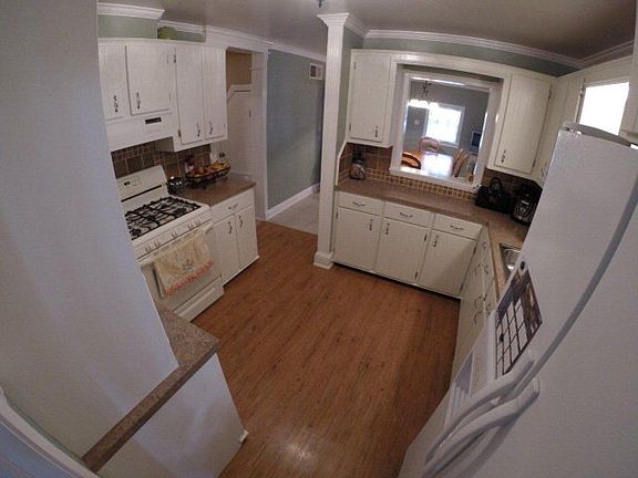 3rd image of 243 Leblanc Dr