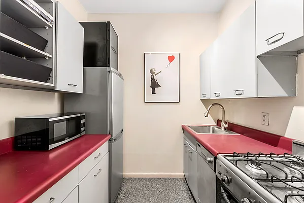 Rented by Corcoran | media 2