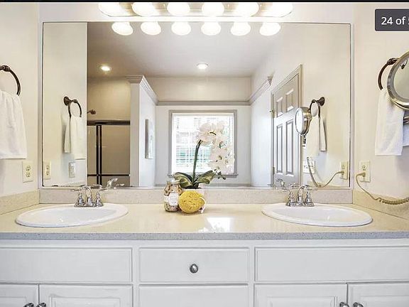 4th image of 1529 Bunbury Dr