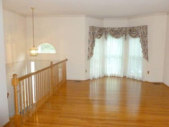 3rd image of 2263 Kings Garden Way