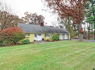 4 Timber Ledge, East Greenbush, NY 12061