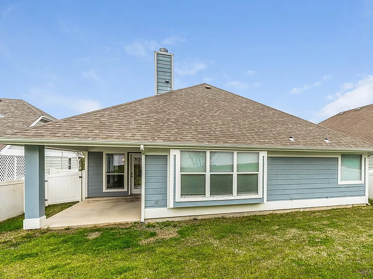 419 Creekview Dr — Photo 15