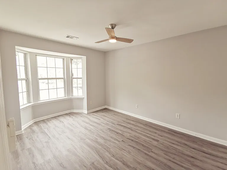 4645 Valais Ct #125 — Photo 25