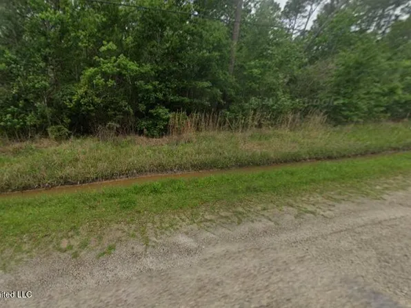 0 Yazoo St, Bay Saint Louis, MS 39520