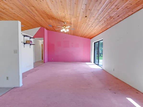 1840 NW 43rd Street, Oakland Park, FL 33309