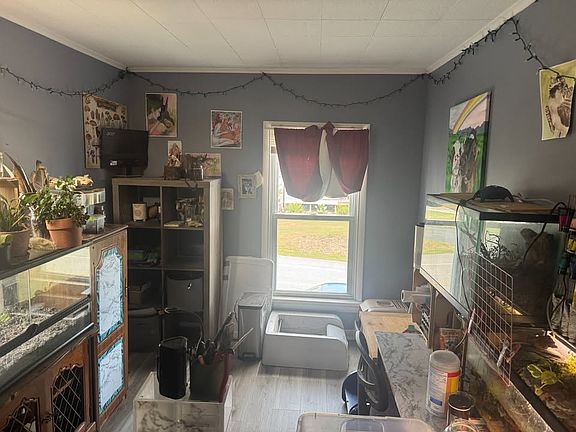 2nd image of 22 Calkins Pl APT B