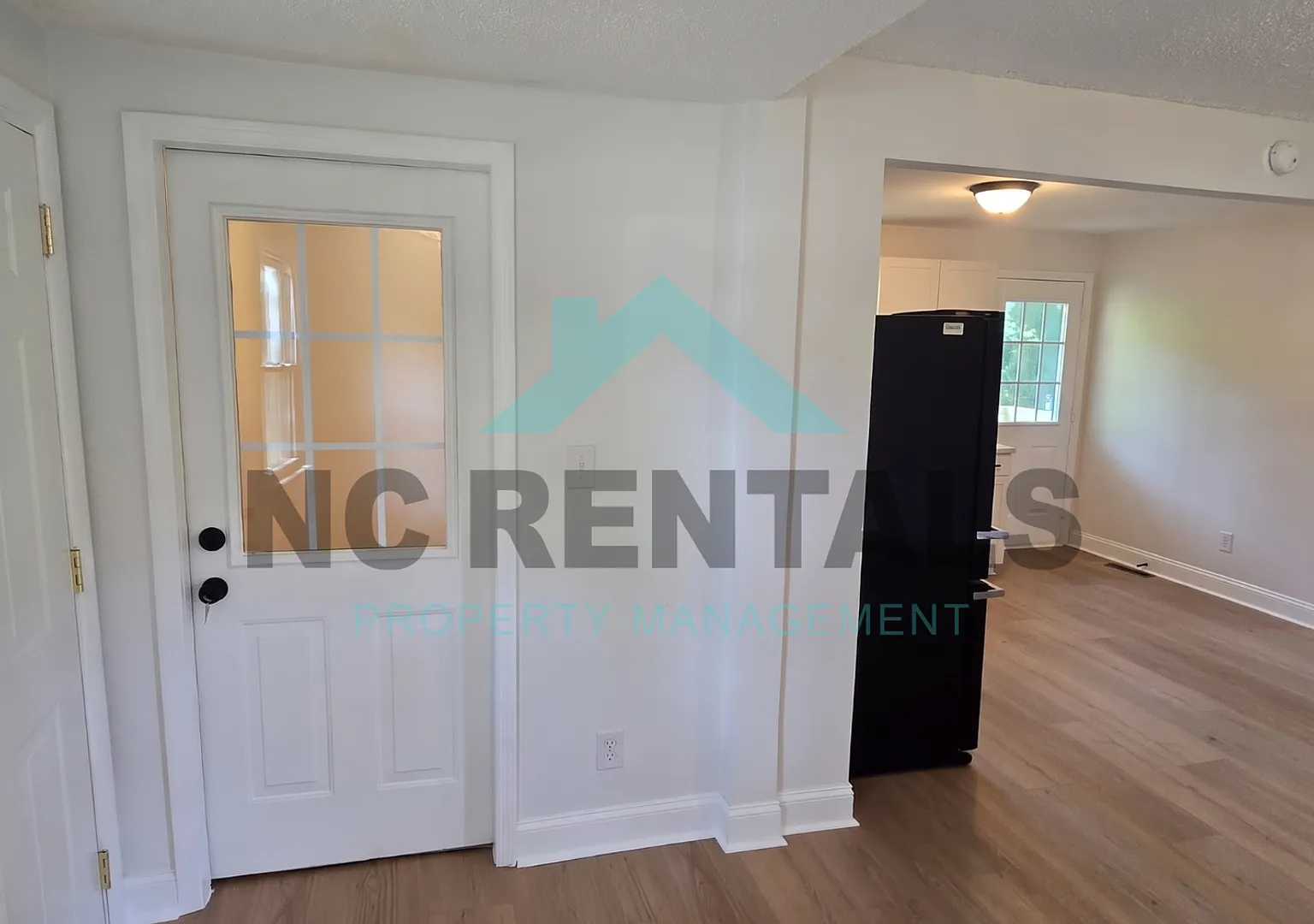 Inviting & Spacious 3-Bed, 2-Bath Home | 1041 Short St, Salisbury, NC — Photo 3