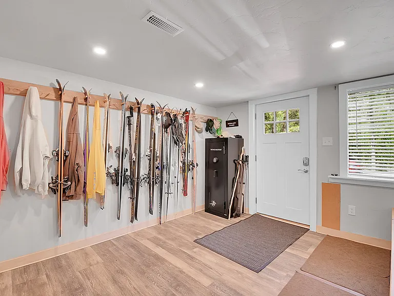 2182 Silver Valley Rd — Photo 20