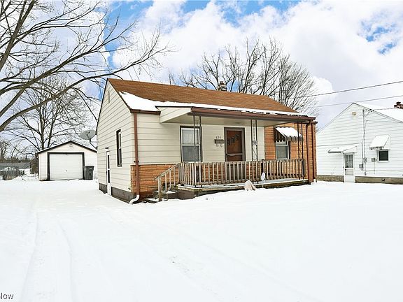 2nd image of 856 Marmion Ave