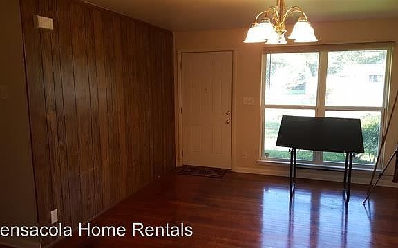 5th image of 1015 Edison Dr