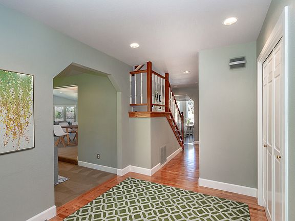 3rd image of 19245 NE 144th Pl