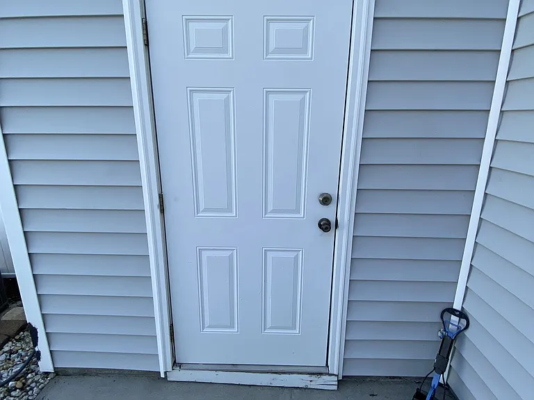 137 Fairgreen St — Photo 32