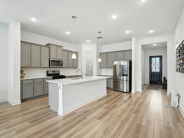 1812 Lithgow Rd, Celina, TX 75009