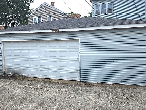 5th image of 10353 S Avenue G