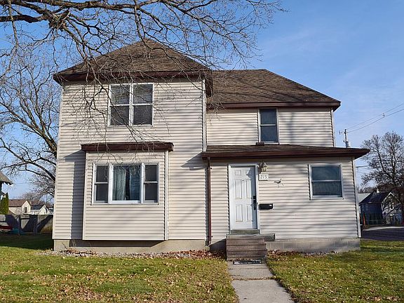 2nd image of 215 N Elm Ave