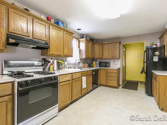 5th image of 1216 Chicago Dr SW