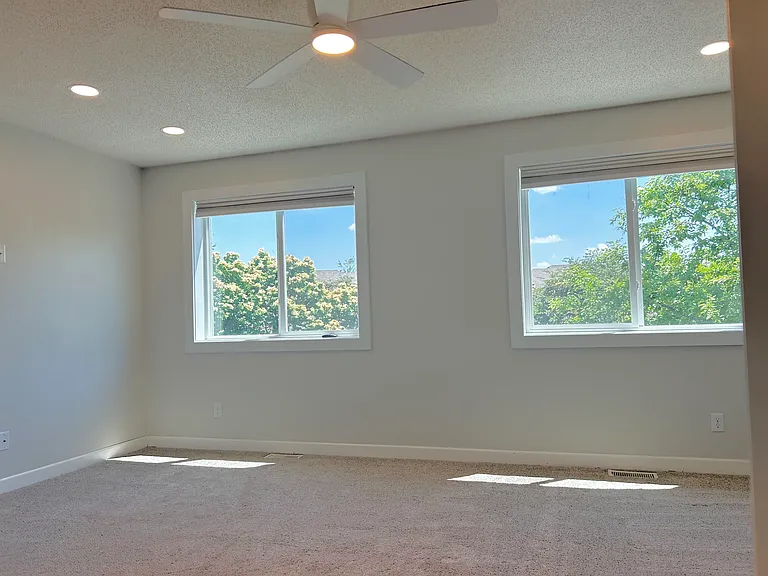 811 Burr Oaks Dr #1305 — Photo 11