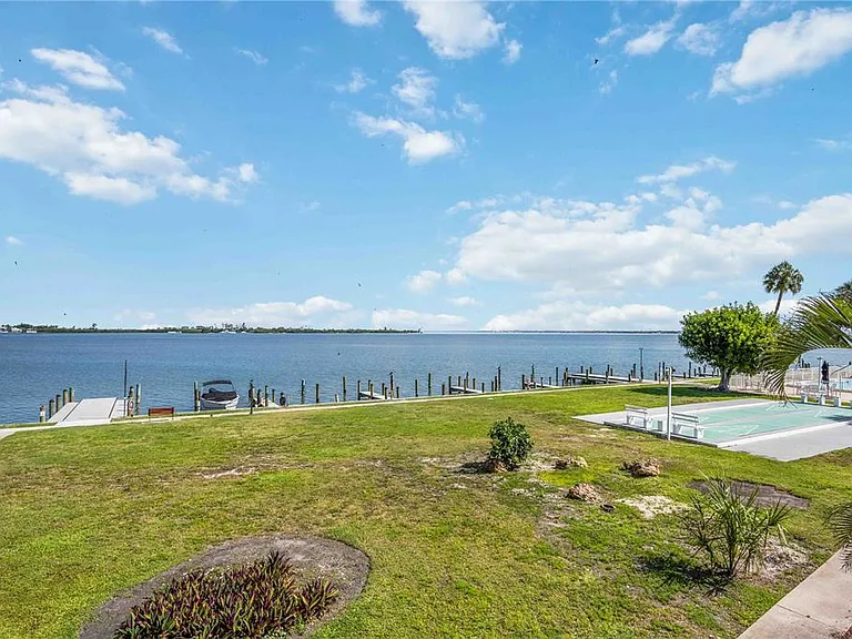 765 John Ringling Blvd #5 — Photo 35