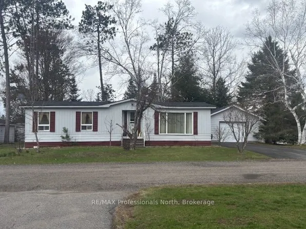 1021 5th Ln, Minden Hills, ON K0M 2K0