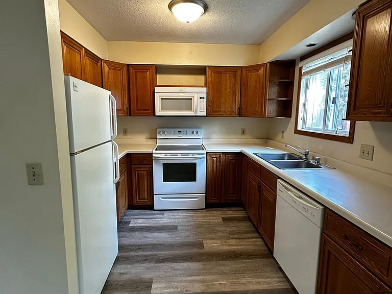 3406 Garner St — Photo 3