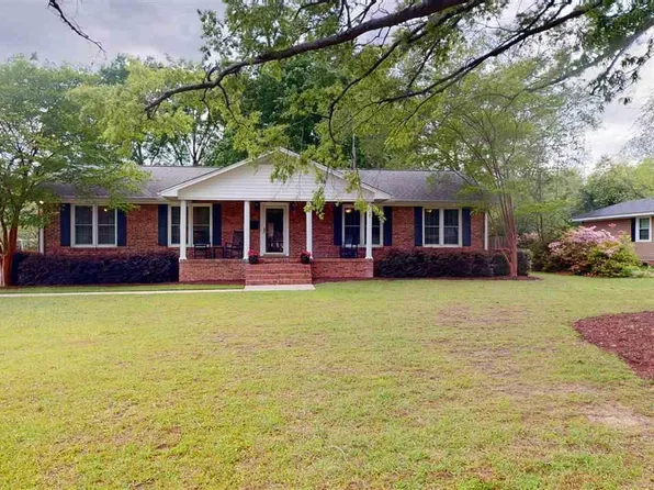 300 E Richardson Cir, Hartsville, SC 29550