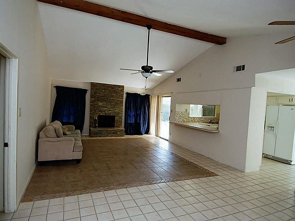 2nd image of 7511 Harpers Glen Ln