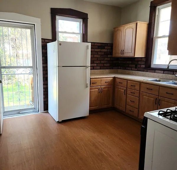 1764 Springfield Ave — Photo 7