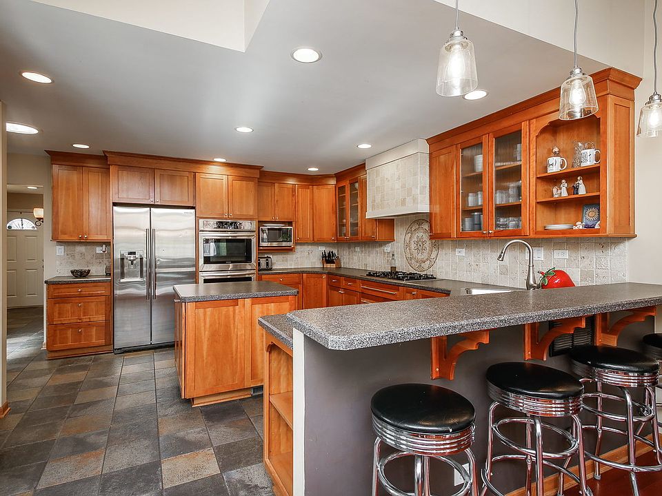 22W215 Hackberry Dr, Glen Ellyn, IL 60137 Zillow