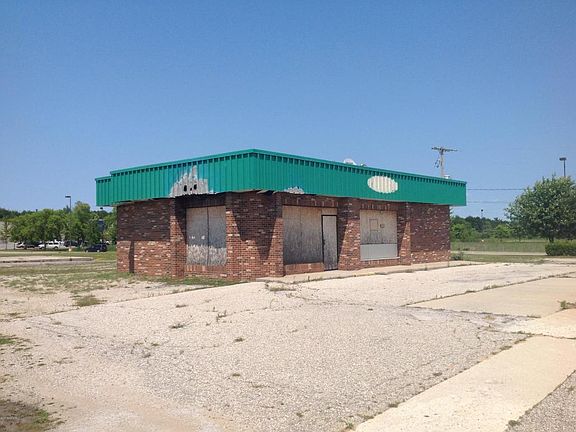 5th image of 4528 W Us Highway 10