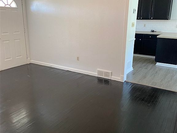 4th image of 4623 NW Santa Fe Ave