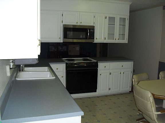 4th image of 609 Ashley Cir