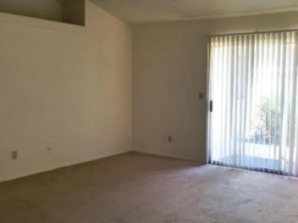 8115 W Columbine Dr, Peoria, AZ 85381