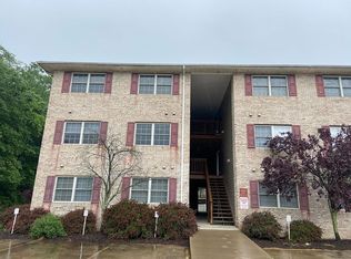 131 Creekside Dr, Morgantown, WV 26508