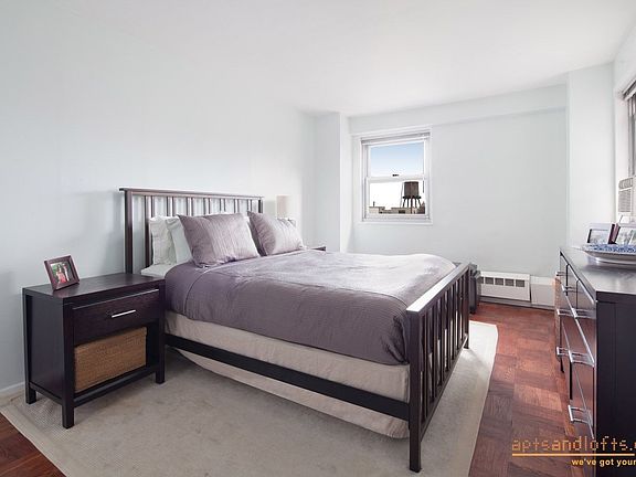 195 Adams Bedroom
