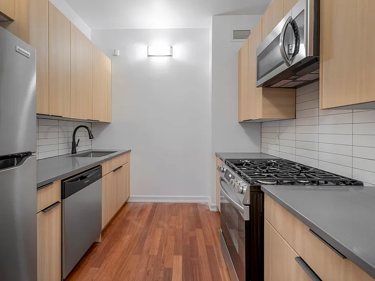 191 Saint Nicholas Ave #1F — Photo 3